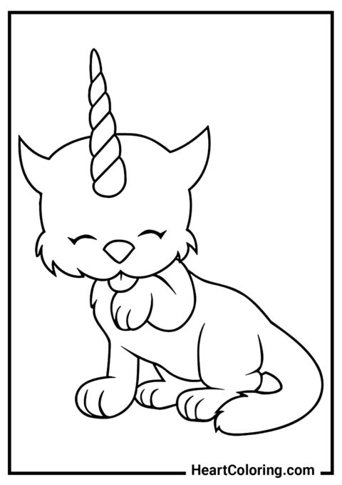 Gatito Unicornio Aseándose - Dibujos de Unicornios para Colorear