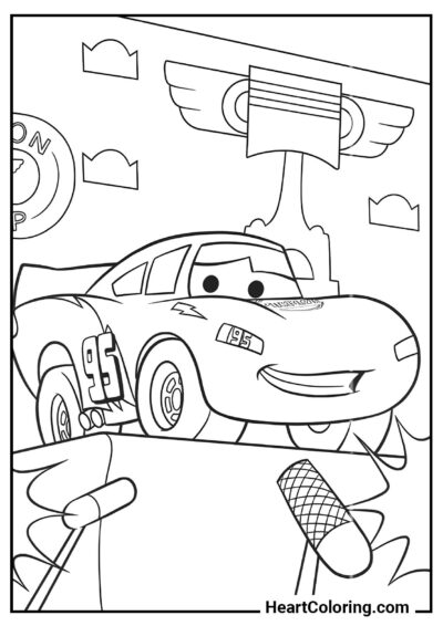Get creative with: Lightning McQueen Facing Reporters
